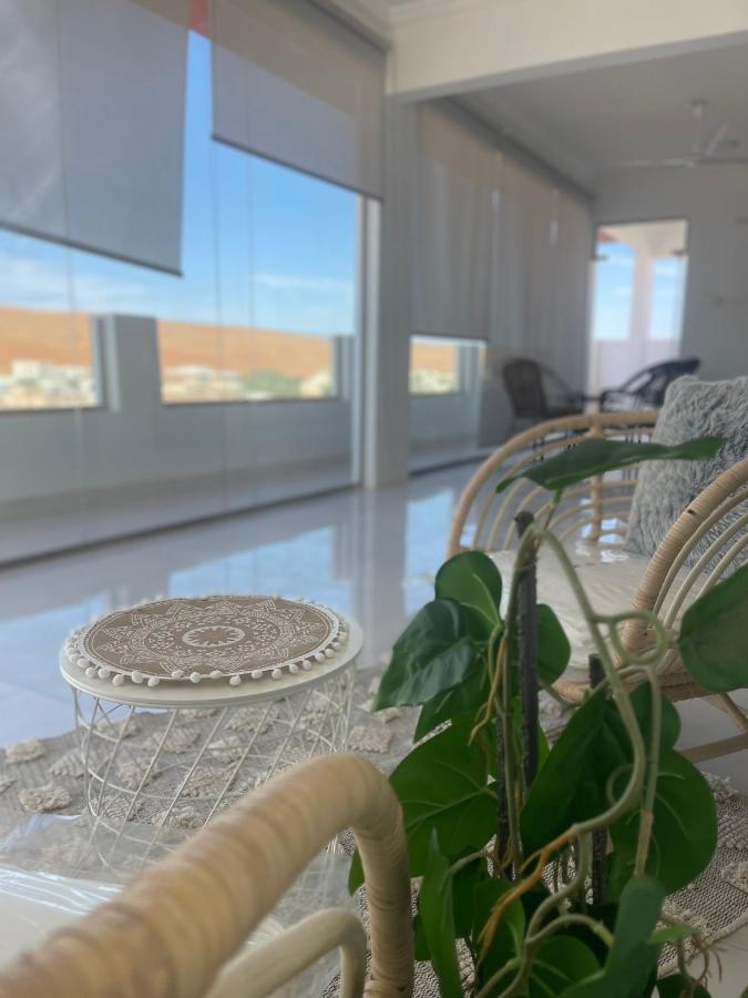 Home X4 Al Wāşil Eksteriør billede